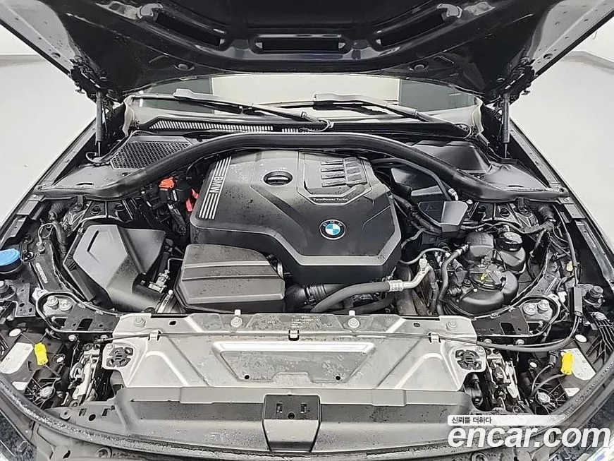 BMW 3-Series 2023 из KR, фото 3