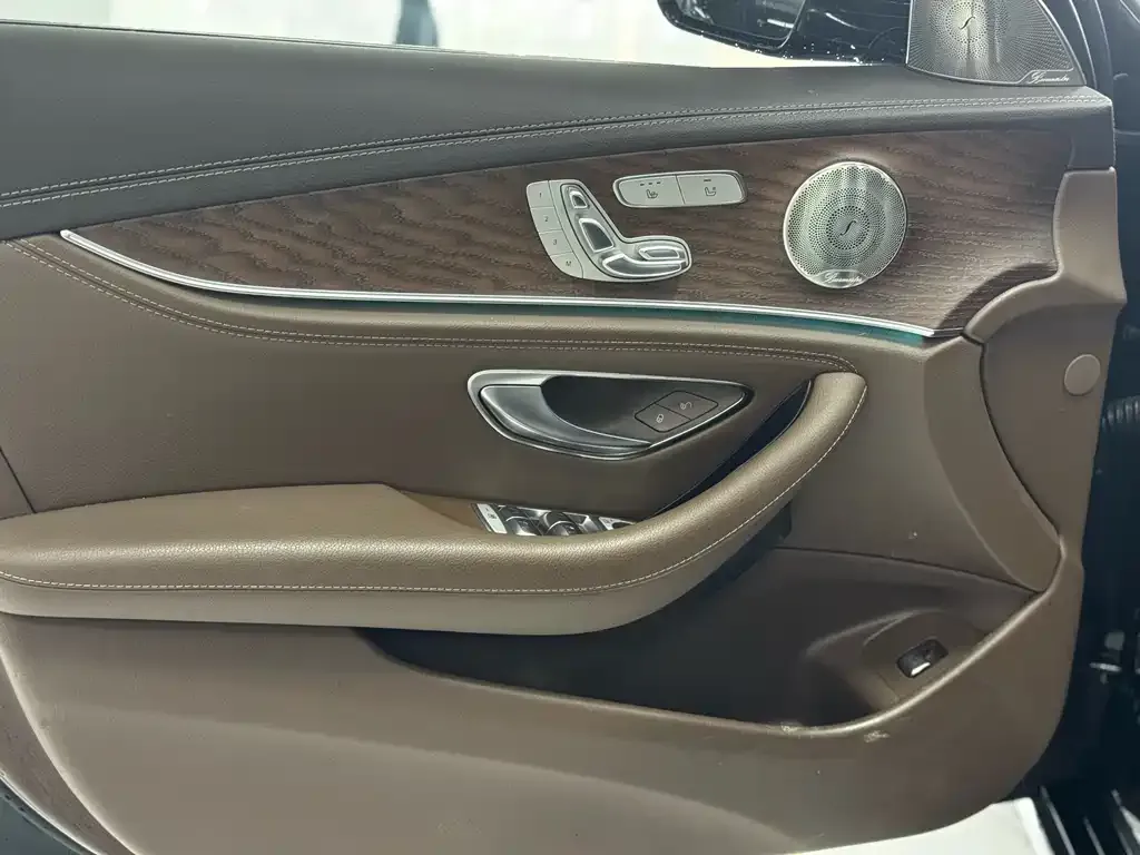 Mercedes-Benz E-Class 2022 из CN, фото 10