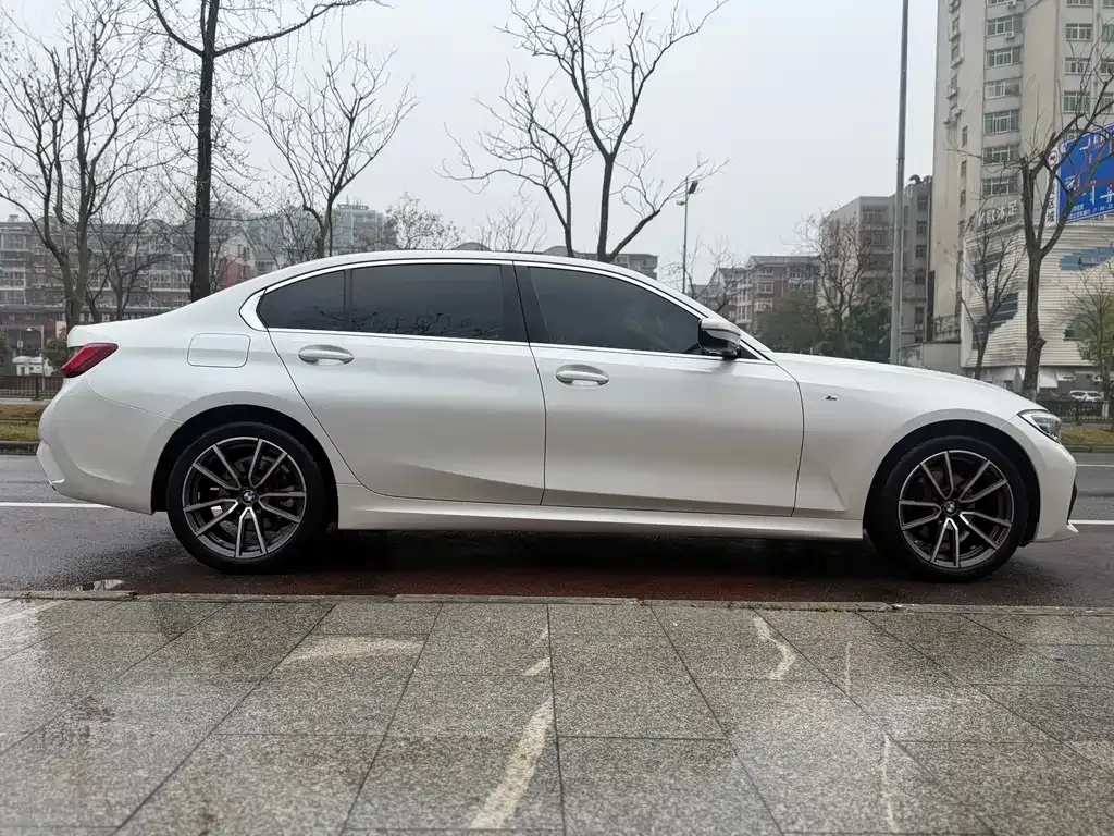 BMW 3 Series — фото 10