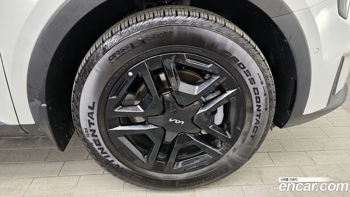 Kia Sorento — фото 8