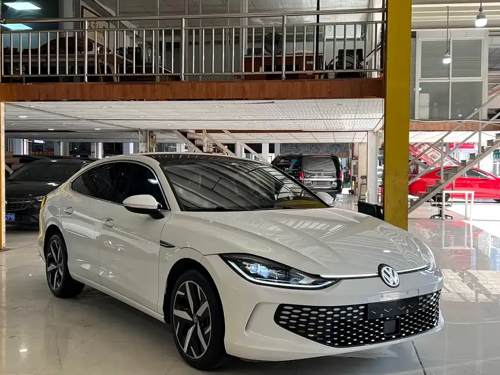 Volkswagen Lamando 2023 из CN, фото 2