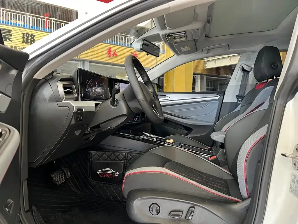 Volkswagen Lamando 2023 из CN, фото 7