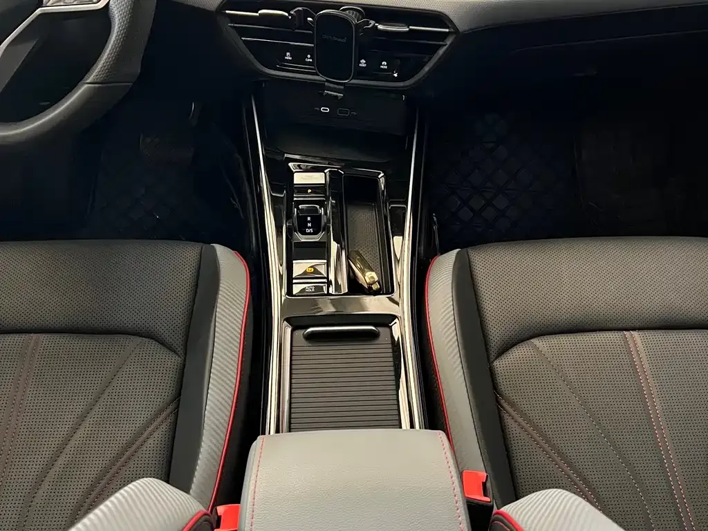 Volkswagen Lamando 2023 из CN, фото 5