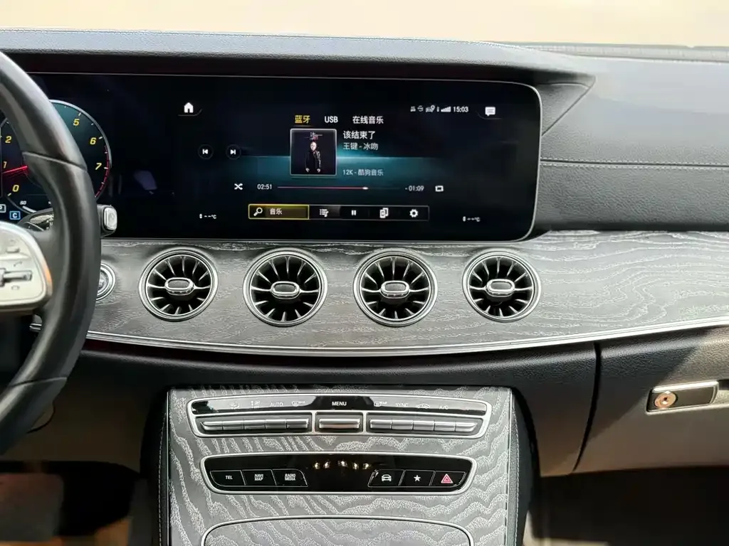Mercedes-Benz CLS — фото 5