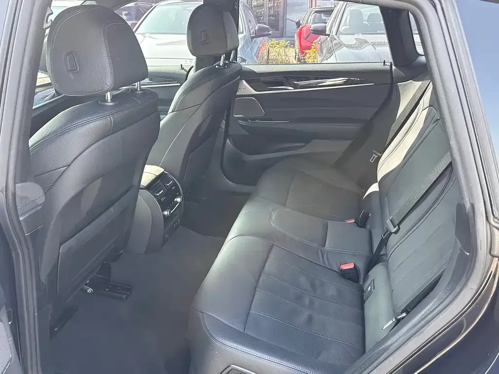 BMW 6 Series GT 2024 из CN, фото 5