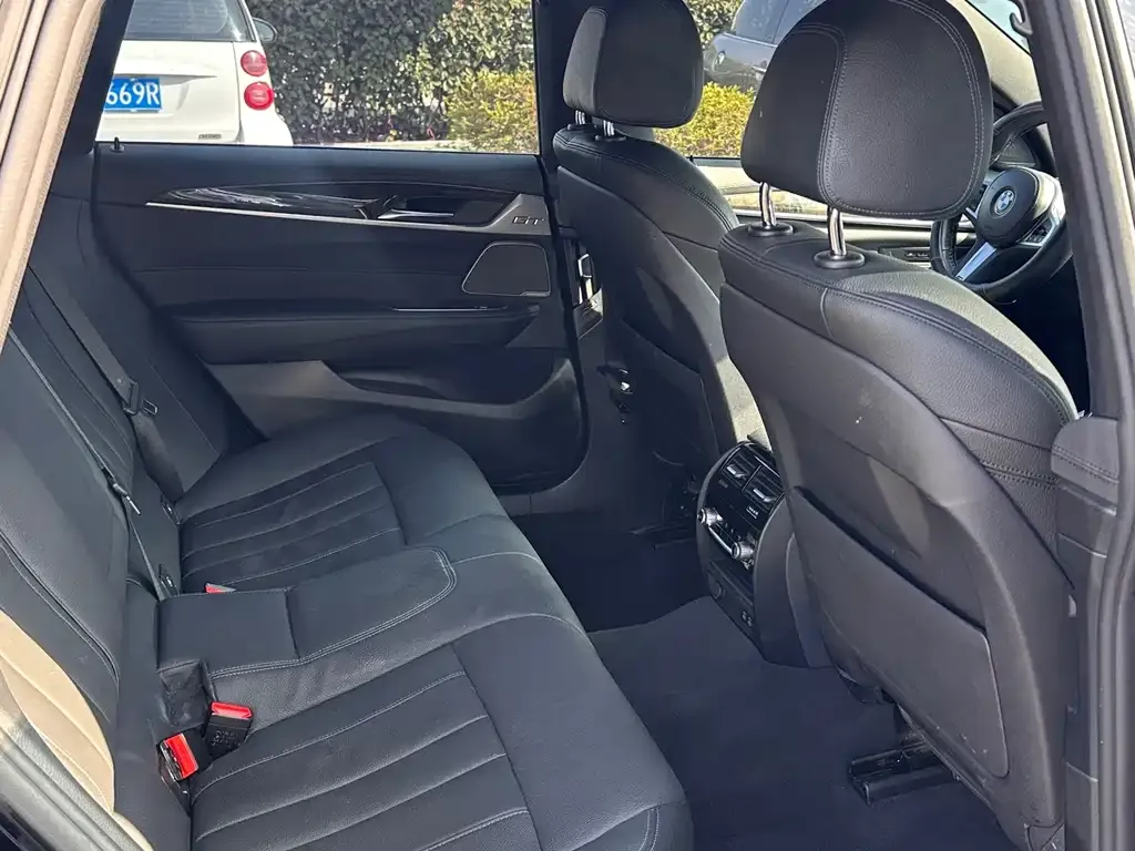 BMW 6 Series GT 2024 из CN, фото 2