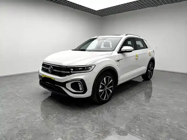 Volkswagen T-Roc — фото 1