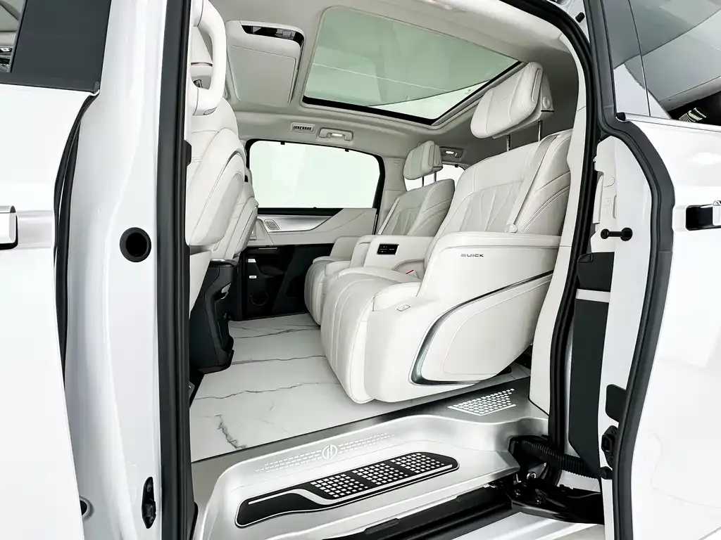 Buick GL8 Hybrid — фото 7