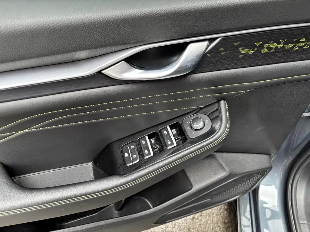 Geely Xingrui 2023 из CN, фото 2