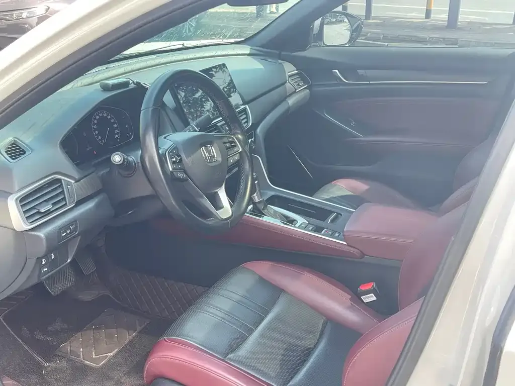 Honda Inspire 2022 из CN, фото 2