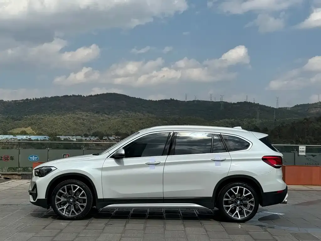 BMW X1 2022 из CN, фото 3