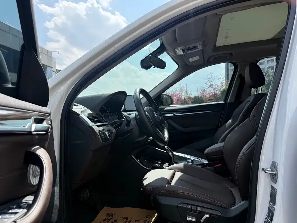 BMW X1 2022 из CN, фото 2