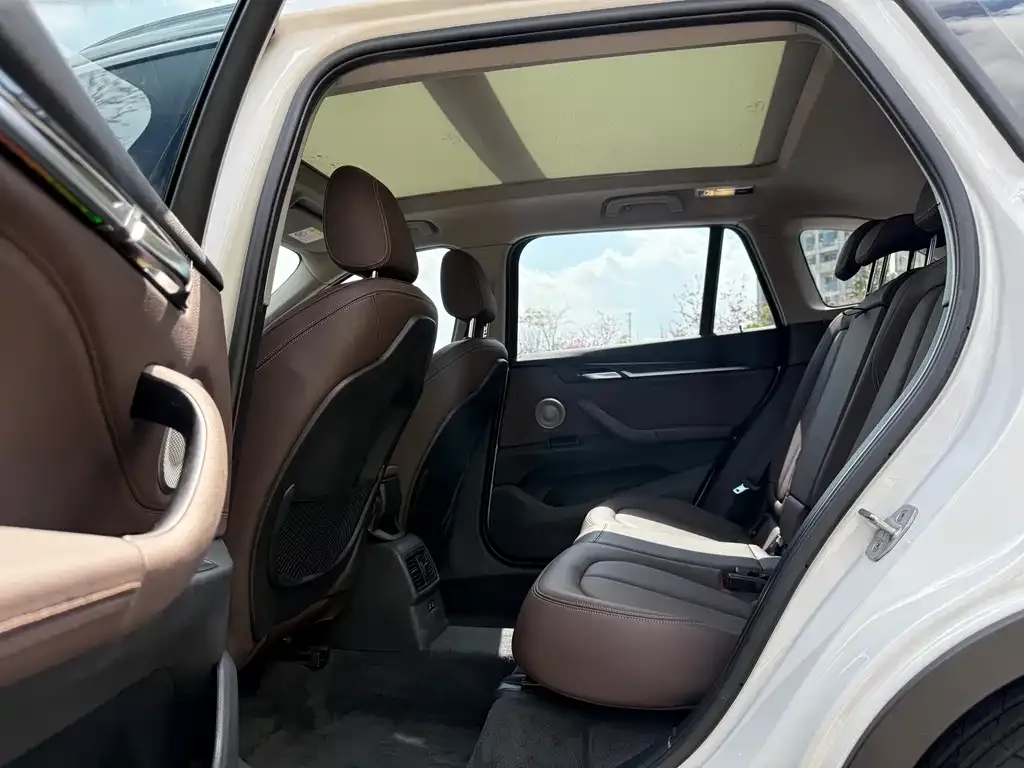BMW X1 2022 из CN, фото 5