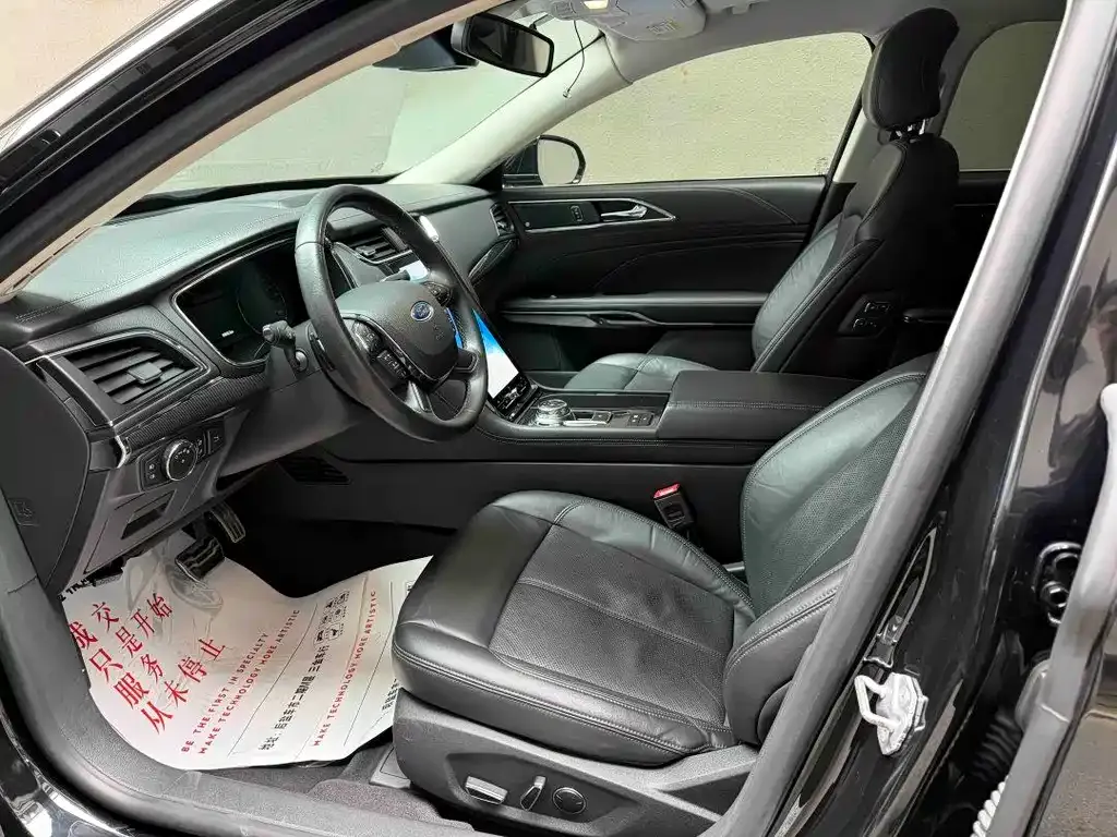 Ford Taurus 2021 из CN, фото 2