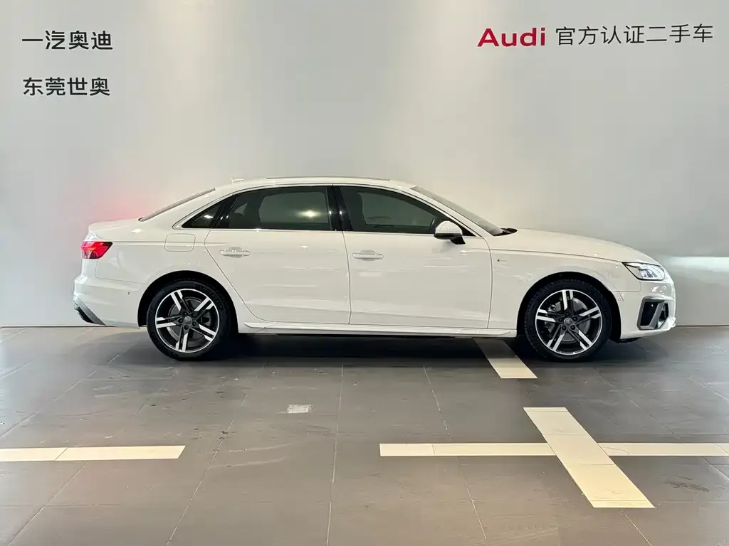 Audi A4L 2021 из CN, фото 9