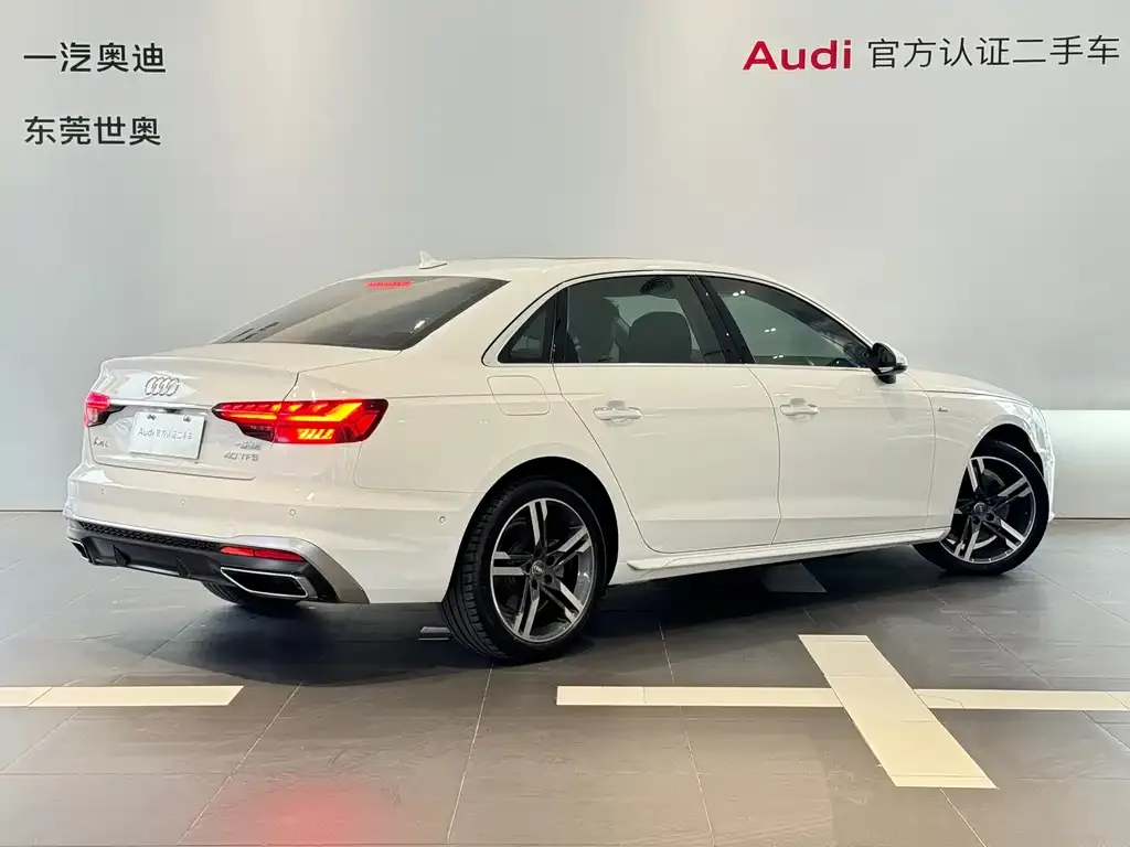 Audi A4L 2021 из CN, фото 3