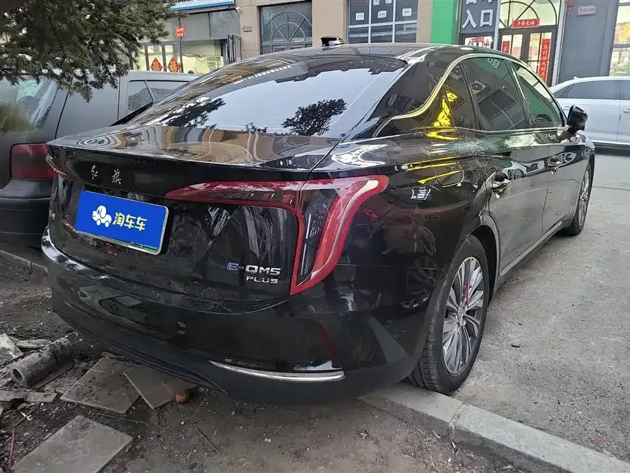Hongqi E-QM5 — фото 9