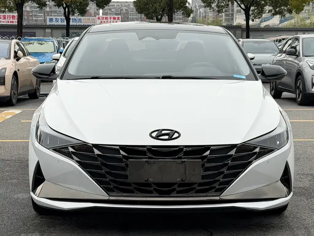 Hyundai Elantra 2023 из CN, фото 5