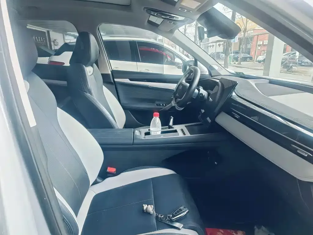 Geely Boyue L 2024 из CN, фото 6