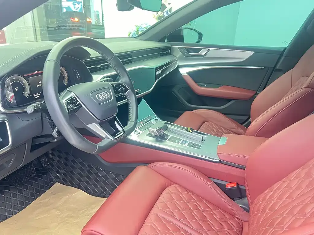 Audi A7L 2024 из CN, фото 2