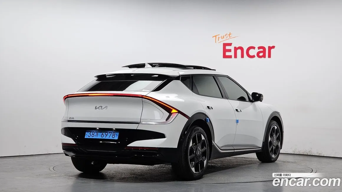 Kia EV6 — фото 7