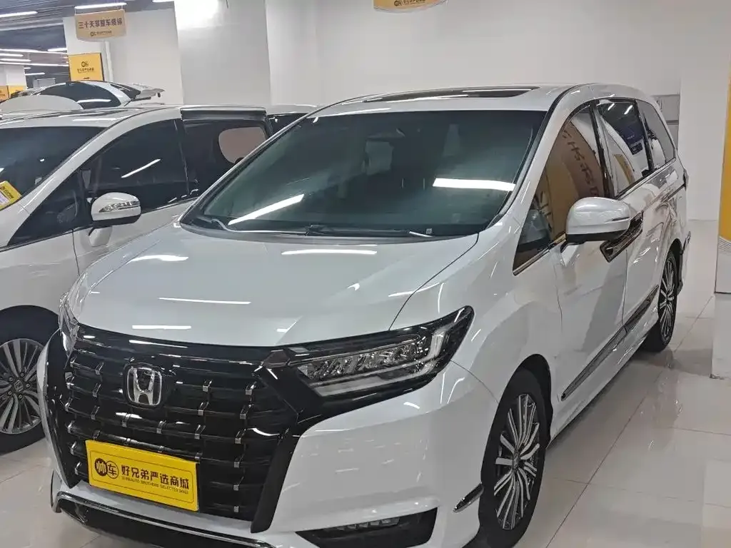 Honda Elysion 2024 из CN, фото 1