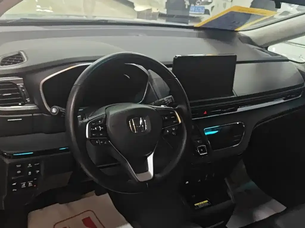 Honda Elysion 2024 из CN, фото 2