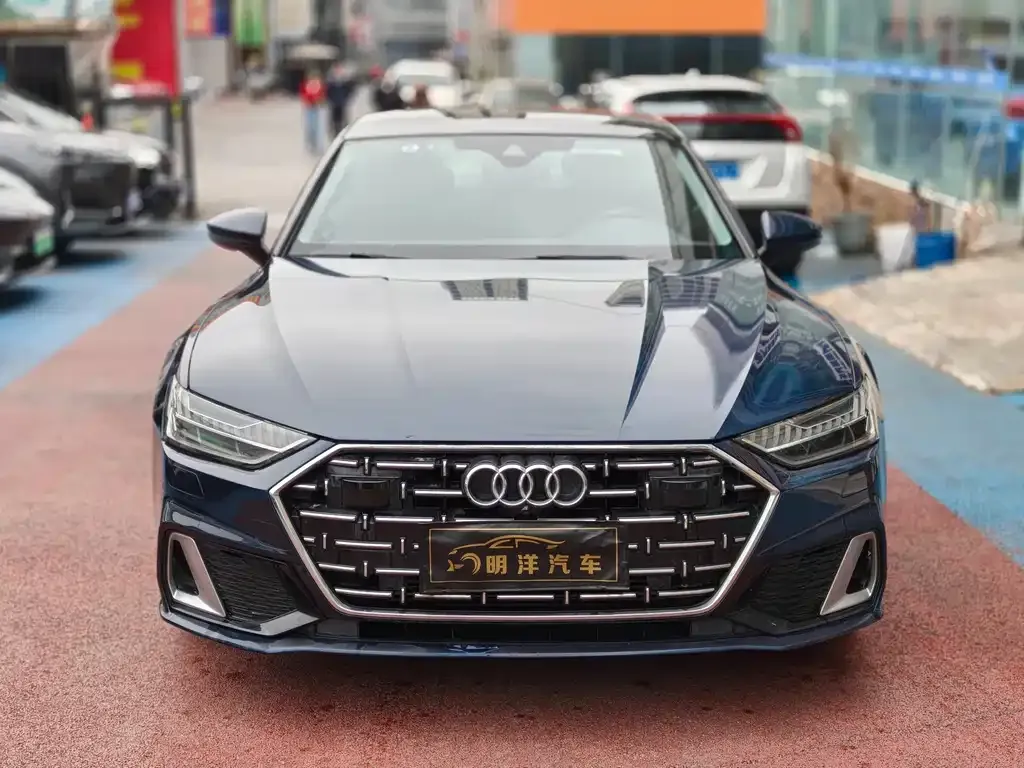Audi A7L 2024 из CN, фото 6