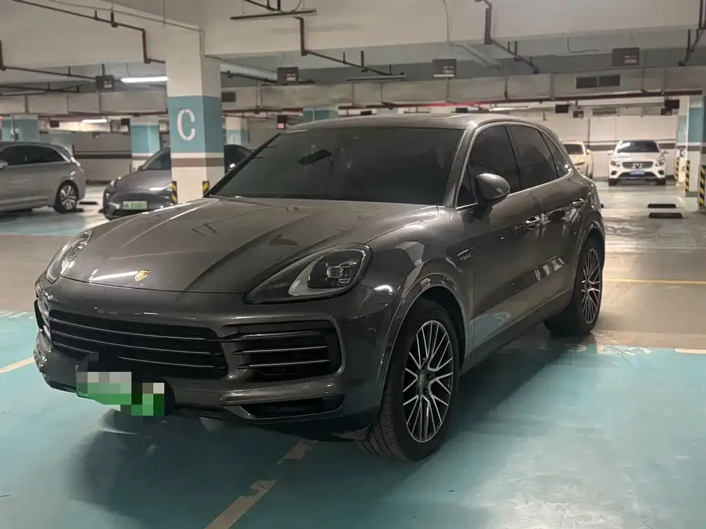 Porsche Cayenne Hybrid 2022 из CN, фото 1
