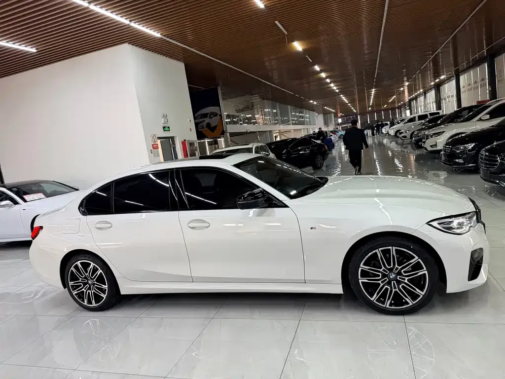 BMW 3 Series — фото 10