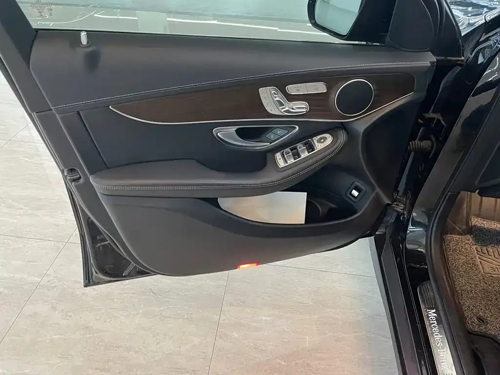 Mercedes-Benz GLC 2022 из CN, фото 8