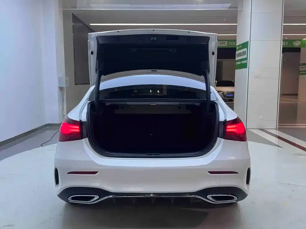 Mercedes-Benz A-Class 2024 из CN, фото 3
