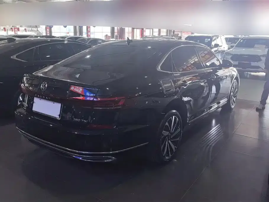 Volkswagen Passat 2024 из CN, фото 4