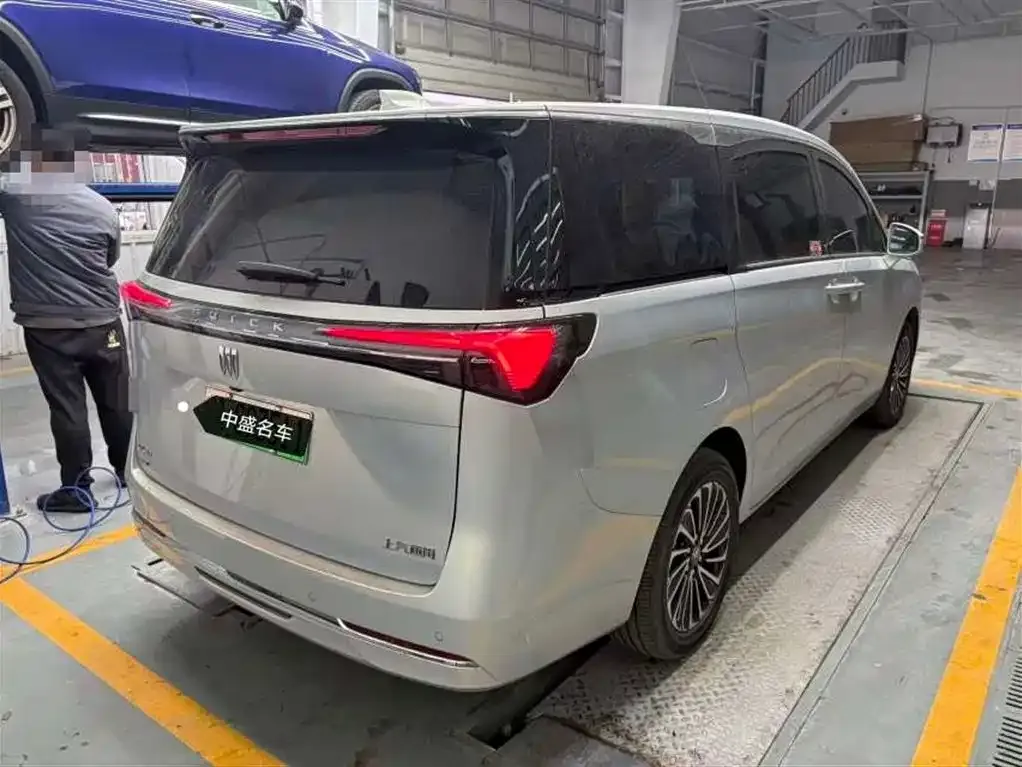 Buick GL8 Hybrid 2025 из CN, фото 3