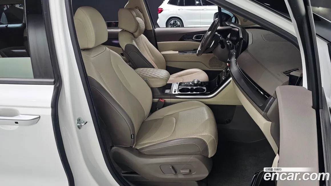 Kia Carnival — фото 10