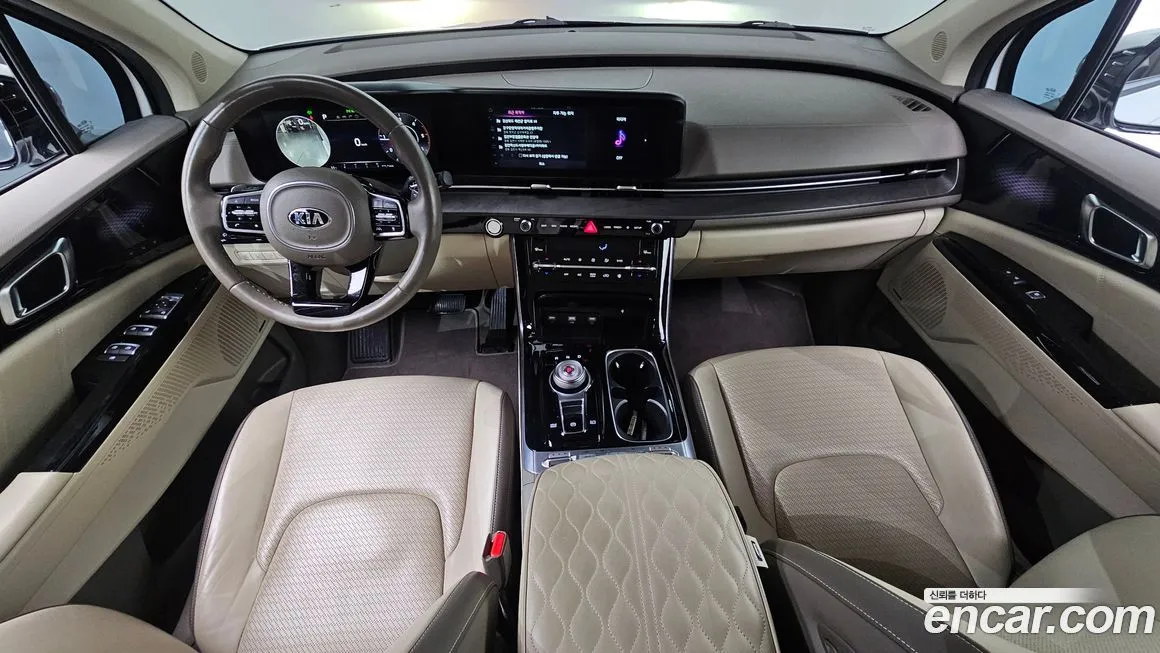 Kia Carnival — фото 9