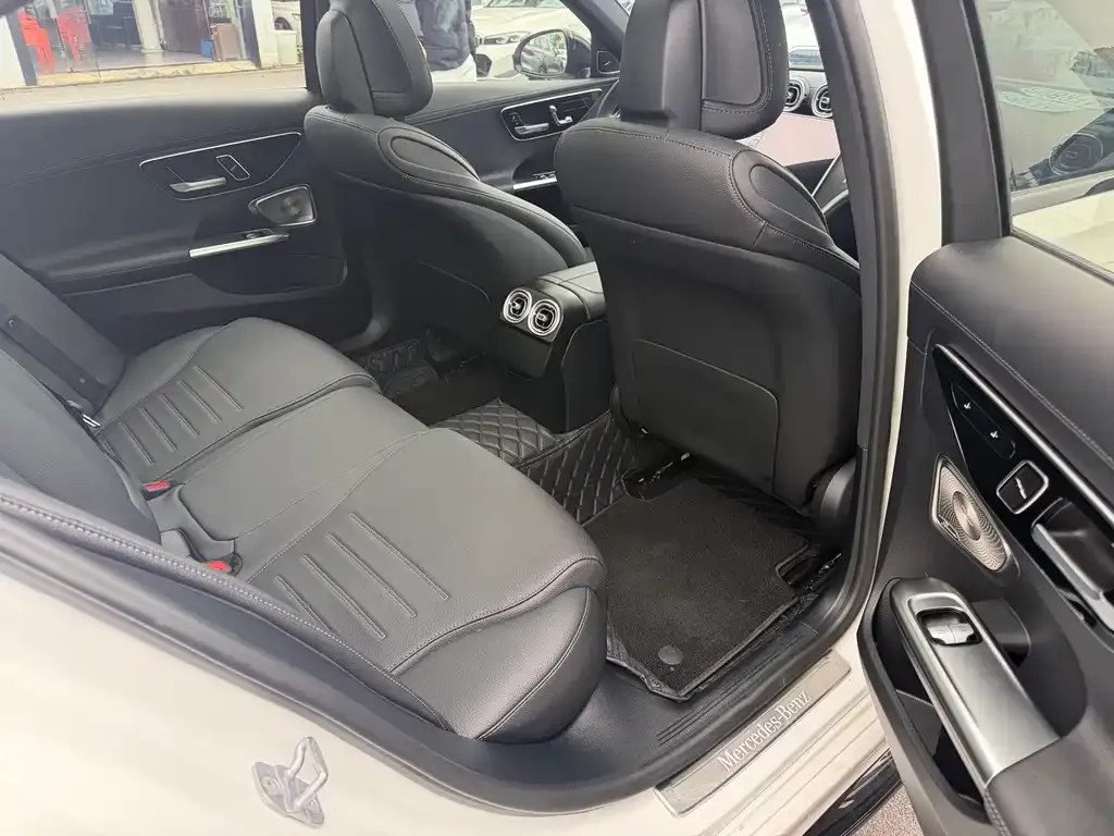 Mercedes-Benz C-Class 2024 из CN, фото 4