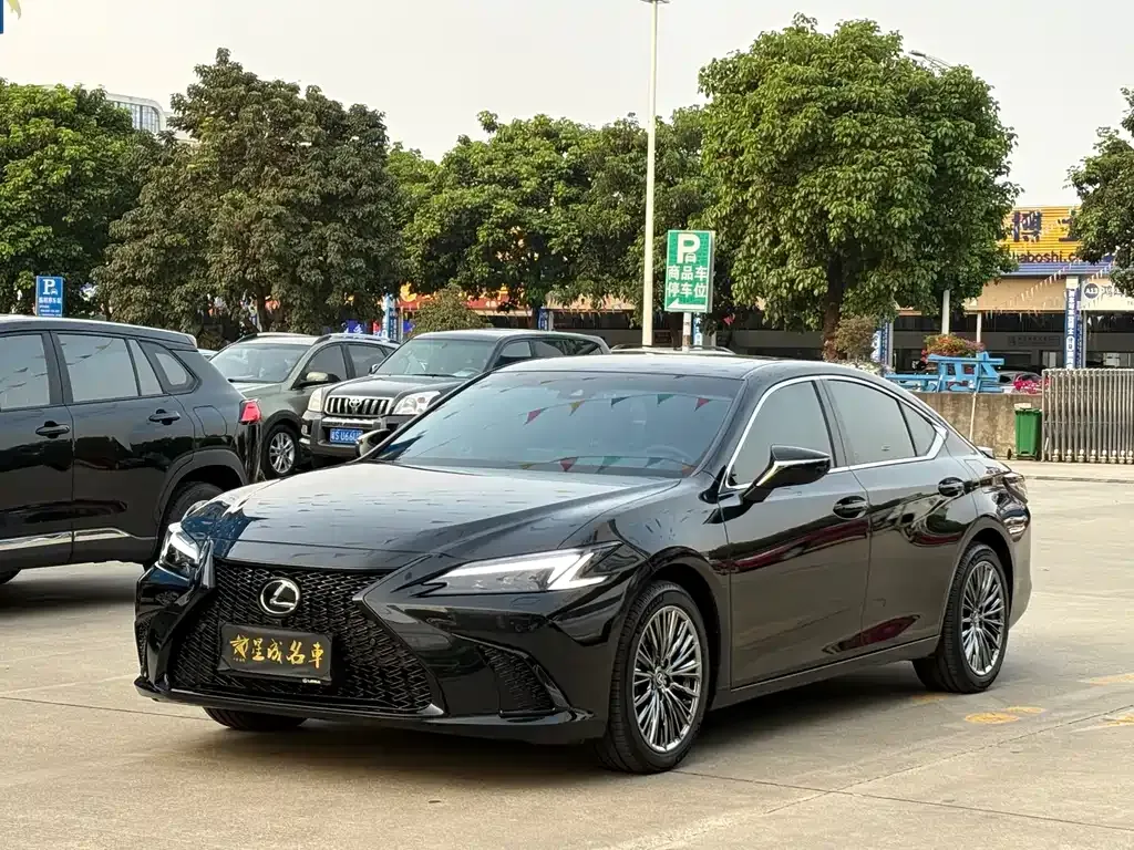 Lexus ES 2025 из CN, фото 1