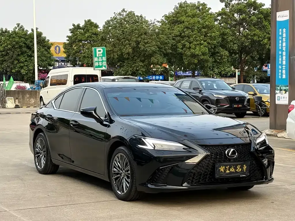 Lexus ES 2025 из CN, фото 10