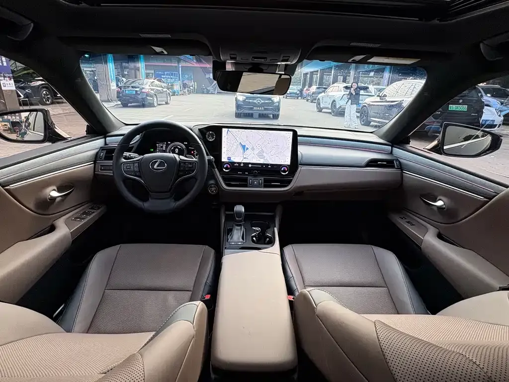 Lexus ES 2025 из CN, фото 8