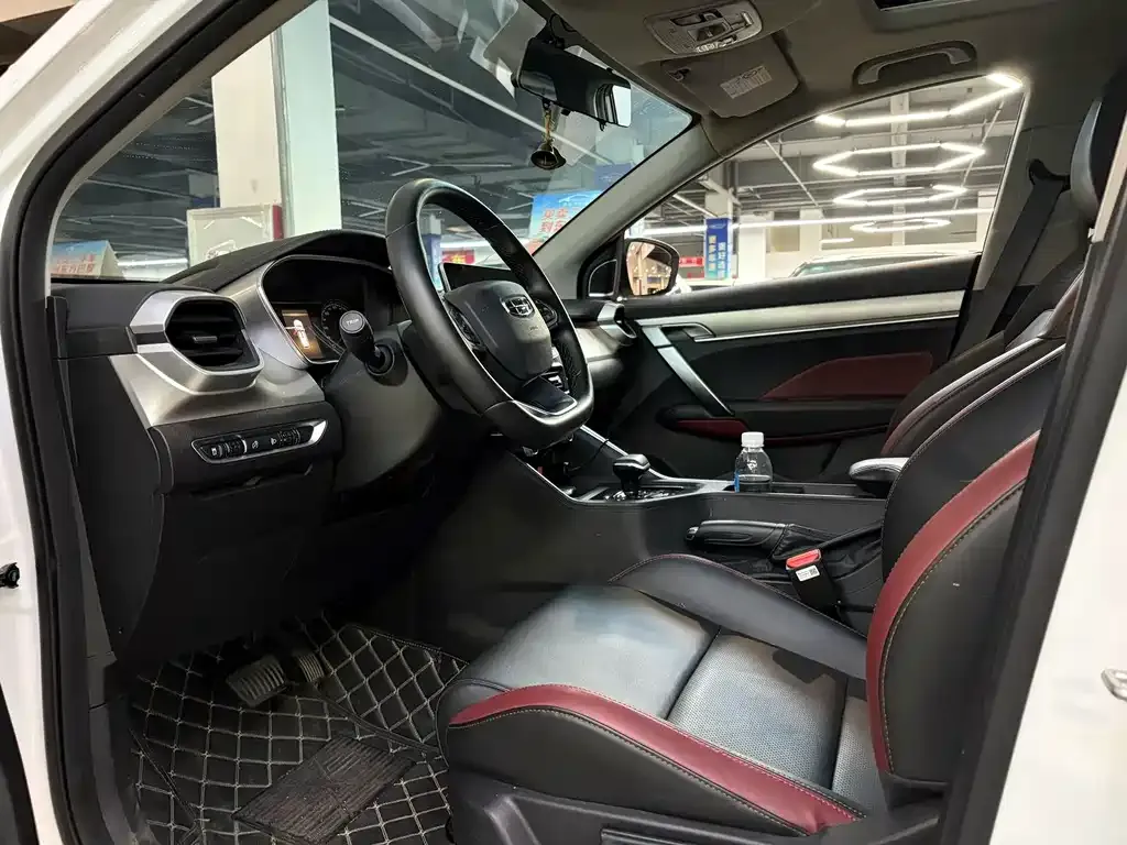Geely Binyue 2022 из CN, фото 4