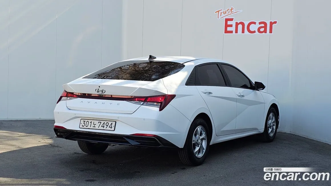 Hyundai AVANTE — фото 2