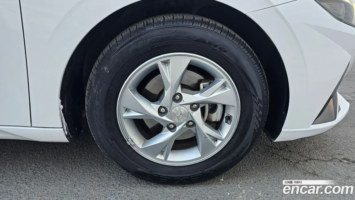 Hyundai AVANTE — фото 3