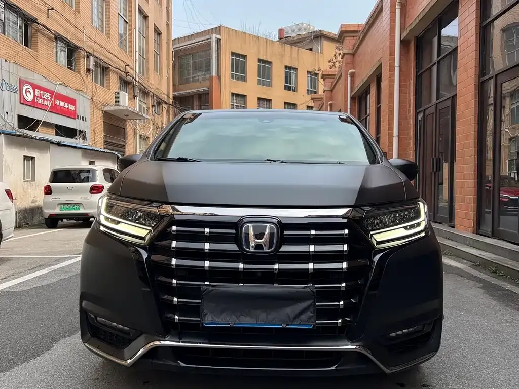 Honda Elysion 2022 из CN, фото 10