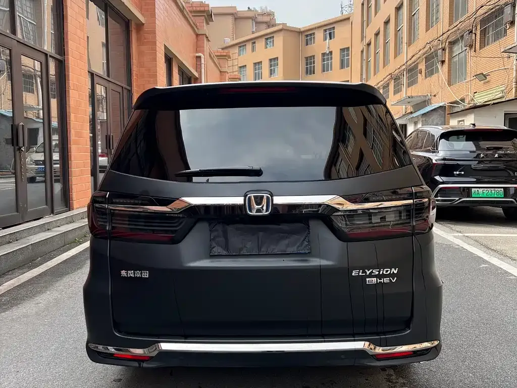 Honda Elysion 2022 из CN, фото 7