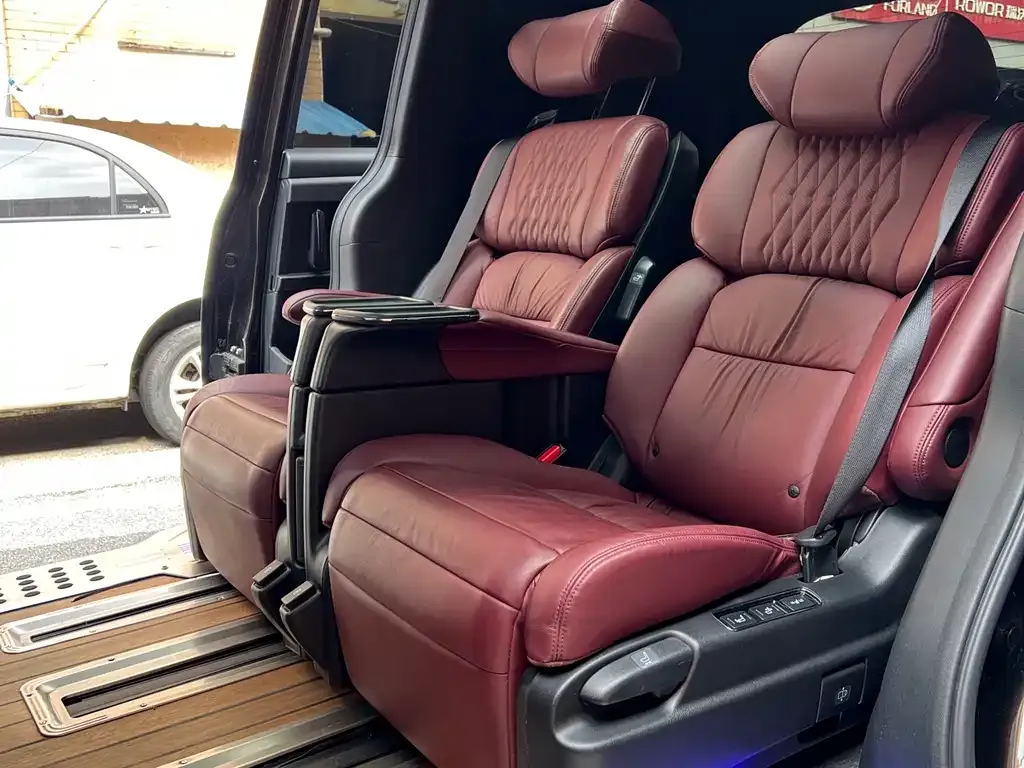 Honda Elysion 2022 из CN, фото 5