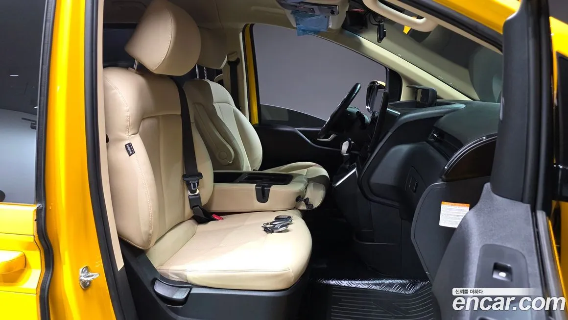 Hyundai Staria 2025 из KR, фото 4