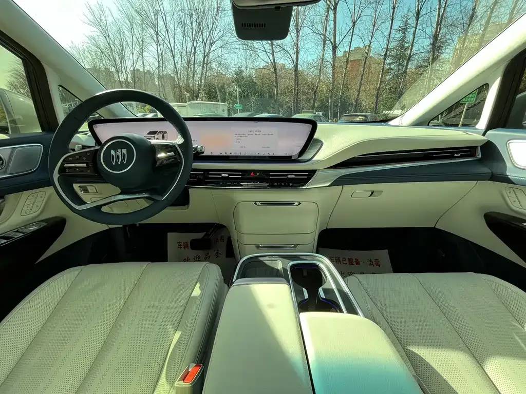 Buick Century 2023 из CN, фото 8