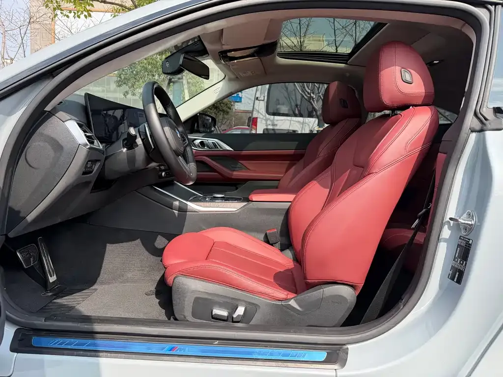 BMW 4 Series 2023 из CN, фото 9