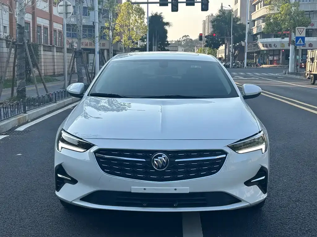 Buick Regal — фото 8